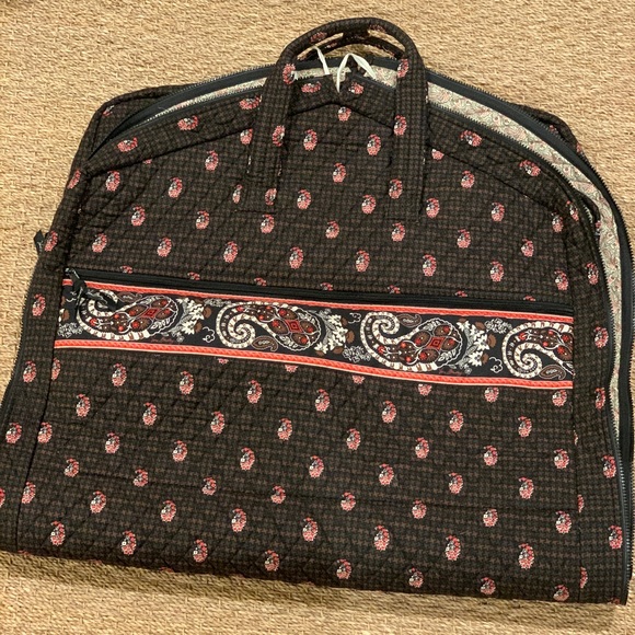 Vera Bradley garment bag with additional pockets - Picture 1 of 7